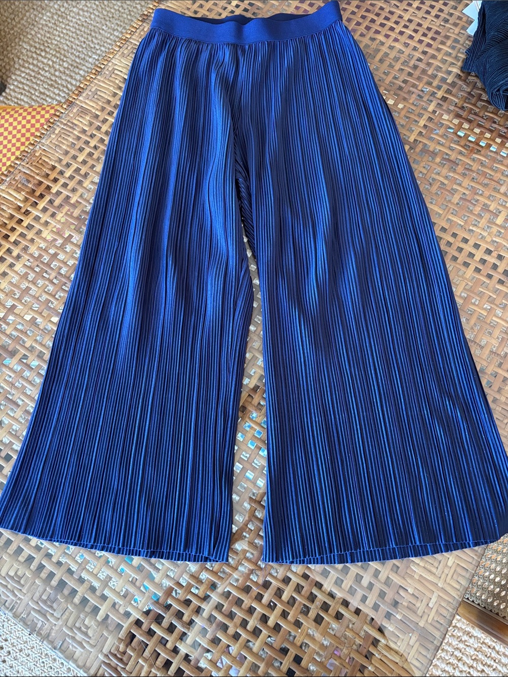 H&M Pleated Wide-Leg Palazzo Pants in Navy Blue 9/10